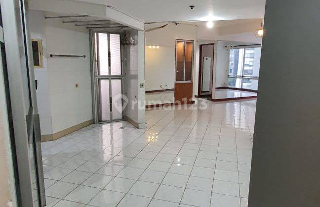 Kondominium Taman Anggrek, 2+1 Bedrooms, Unit Sudut, Lebih Luas 2m an 2