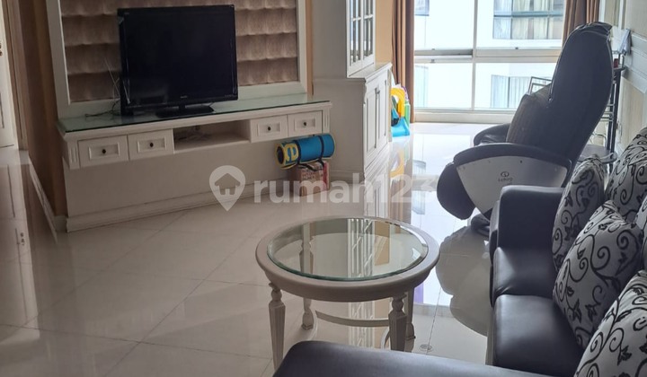 Kondominium Taman Anggrek, 3+1 Bedrooms, Good Furnish, Harga Murah