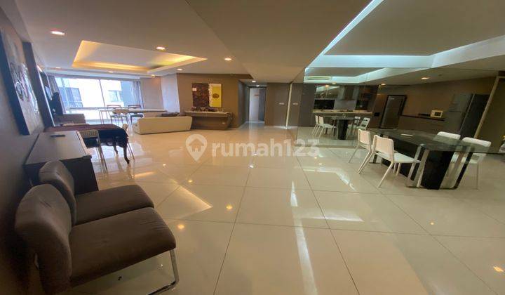 Kondominium Taman Anggrek, 2+1 Bedrooms, Dapur Luas  1