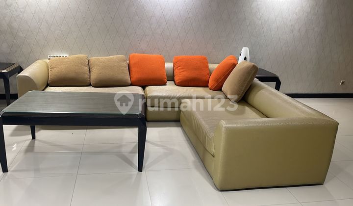 Kondominium Taman Anggrek, 3+1 Bedrooms, Furnish Bagus 2