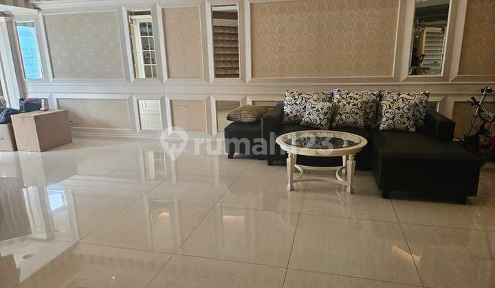 Kondominium Taman Anggrek, 3+1 Bedrooms, Good Furnish, Harga Murah 2