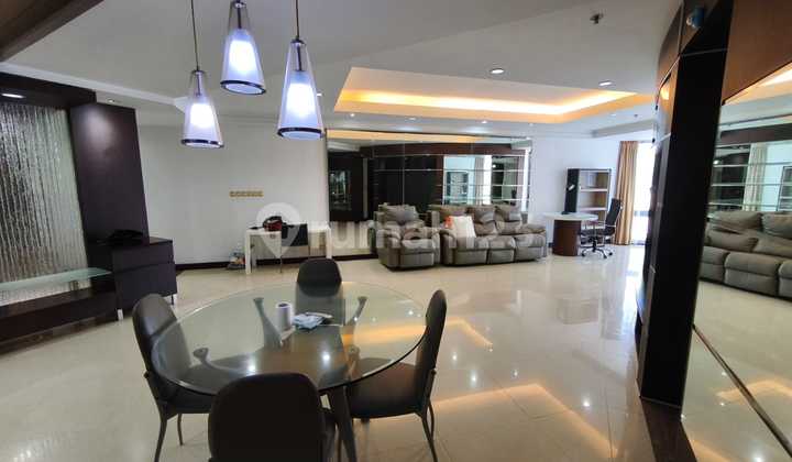 Kondominium Taman Anggrek, 3+1 Bedrooms, Good Furnish, Best Price