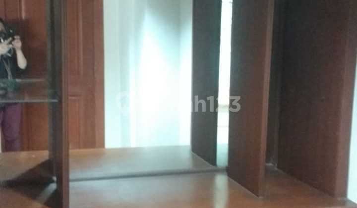 Kondominium Taman Anggrek, 3+1 Bedrooms, Furnish, Spacious  2