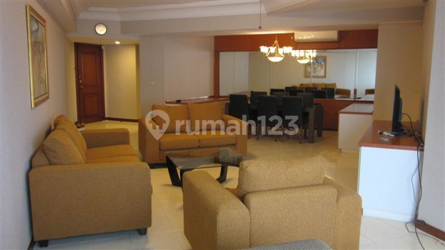 Kondominium Taman Anggrek, 3+1 Bedrooms, Furnish Bagus 1