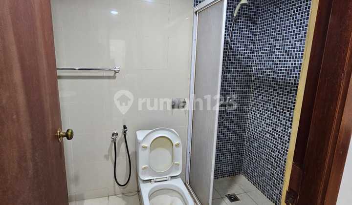 Kondominium Taman Anggrek, 3+1 Bedrooms, Furnish 2