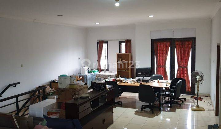 Dijual Rumah Rapih 2 Lantai +tempat Usaha Lokasi Strategis  2