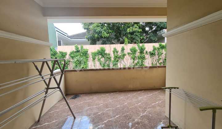 Dijual Rumah Mewah di Fontainebleau Golf Residence BSD - Lingkungan Golf - SHM 2