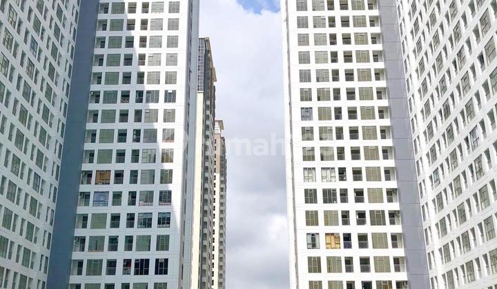 For Quick Sale M Town Residence Gading Serpong Apartment 3 BR Carmel Tower 35th Floor City & Pool View 2