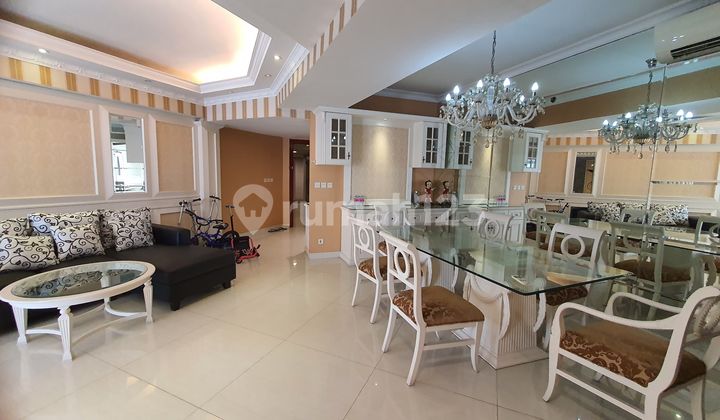 Dijual Condominium Taman Anggrek 3 Bed Furnished Bagus