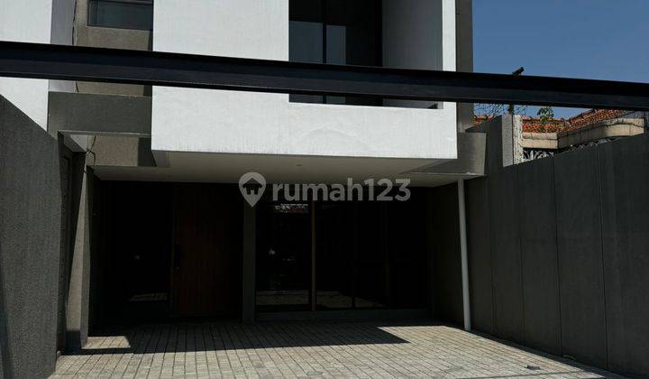 Rumah Baru 2 Lt Minimalis Tengah Kota Turangga 1