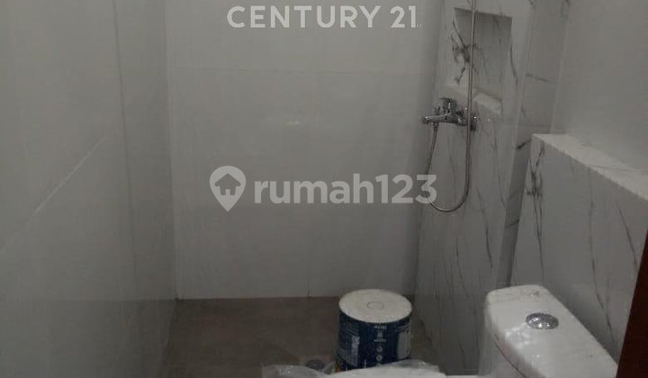 Rumah Mewah 2 Lantai Lokasi Terbaik Di Cluster Idaman Batununggal 2