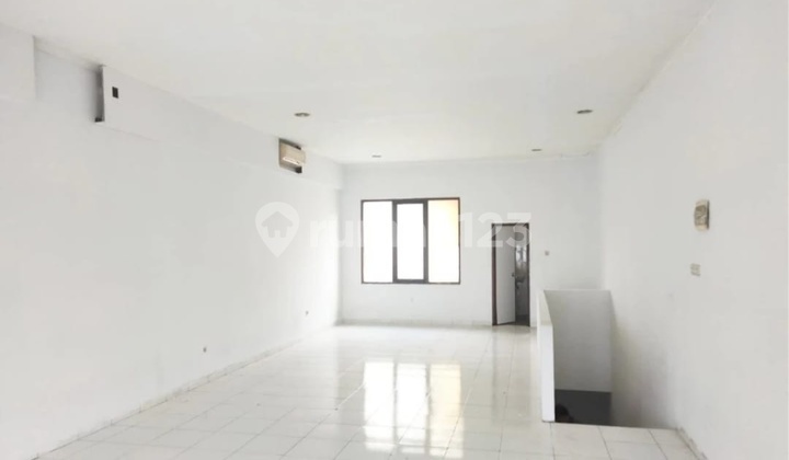 Disewa ruko 2 lt di batununggal indah raya Disewa ruko 2 lt di batununggal indah raya