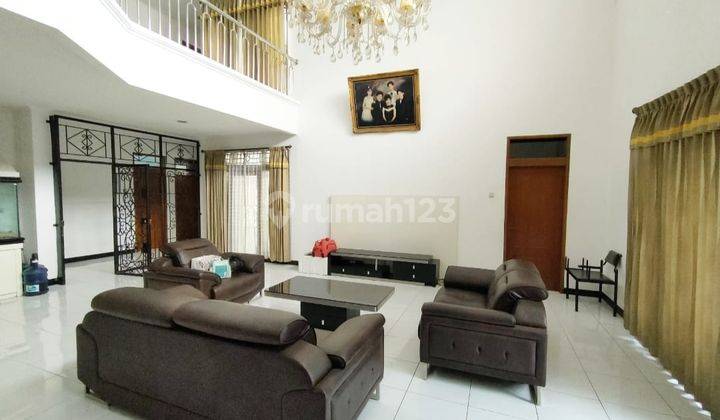 Dijual Rumah Lux 2 Lt di Kembar, Bisa Jg Buat Cafe 2