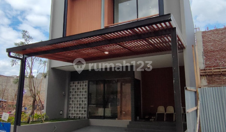 Modern Minimalist New Home in the Riverside Setra Duta Cluster, Bandung