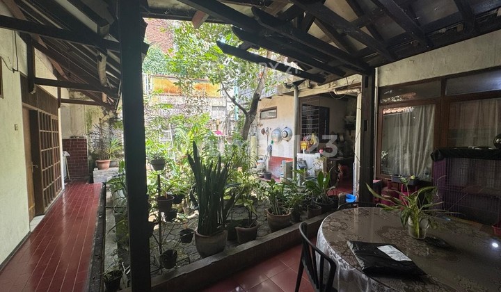 Semi-Furnished House in Central Bandung, Riau Wing 2