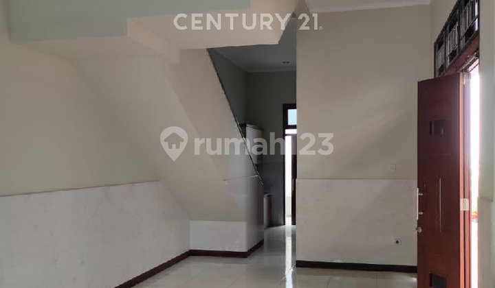 Minimalist New House in a Strategic Location in Sumbersari 2