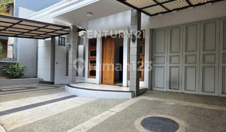 Rumah Siap.Huni Lokasi Strategis Singgasana