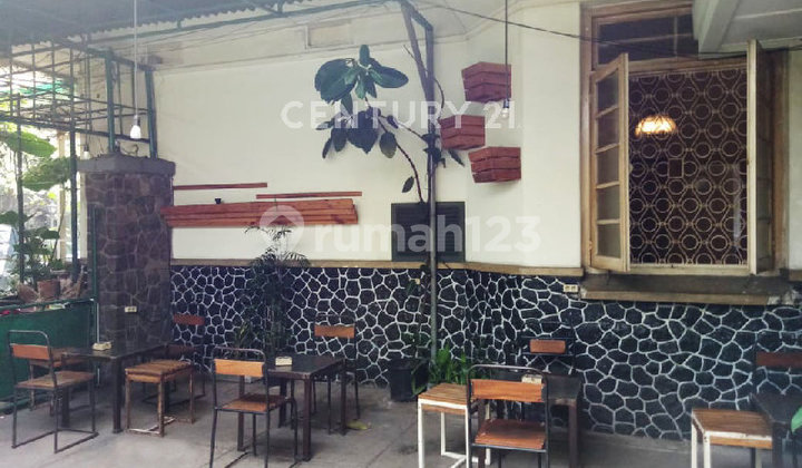 Riau Dago Old Wing House Suitable for Cafe