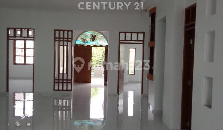 Exclusive 2-Story Luxury Home in the Prime Location of Batununggal's Desired Cluster