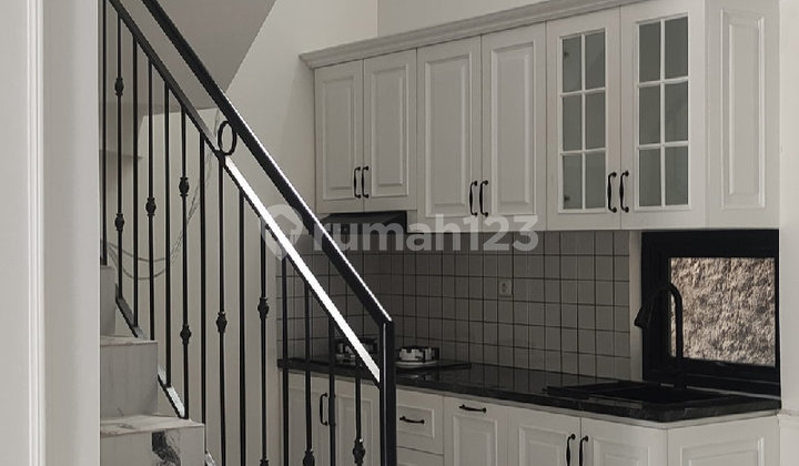 Rumah Minimalis Baru 2 Lantai Sayap Bkr/Sriwijaya/Buahbatu