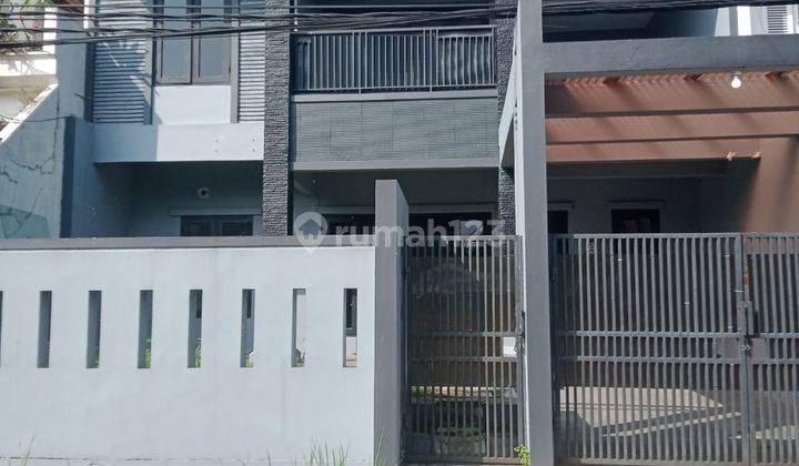 Rumah Bagus Siap Huni di Taman Laguna Cibubur 1