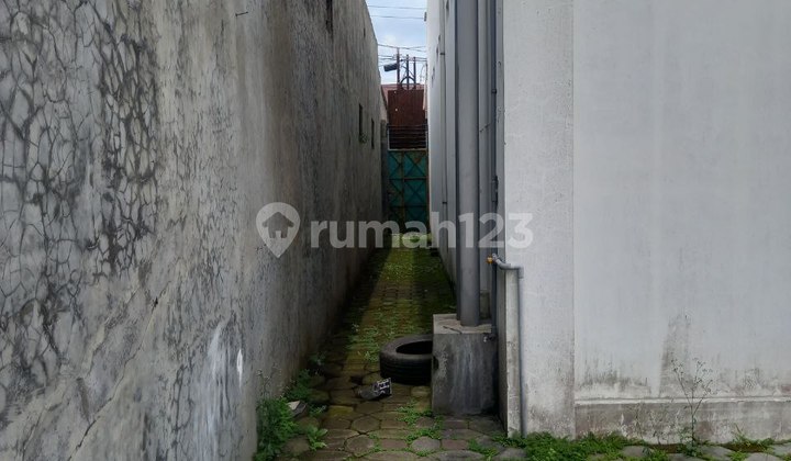 Ruang Usaha Banjari Akses Kontainer 4