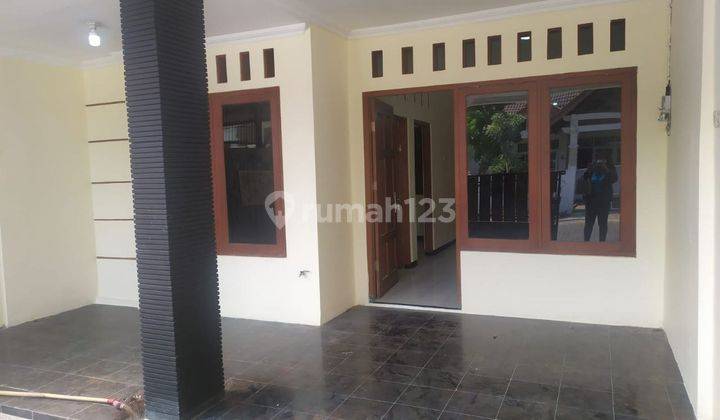 Jual sewa Rumah Gedangan Solo Baru 5