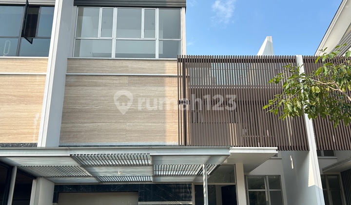 Dijual Rumah Golf Island View Golf Ukuran 10X30