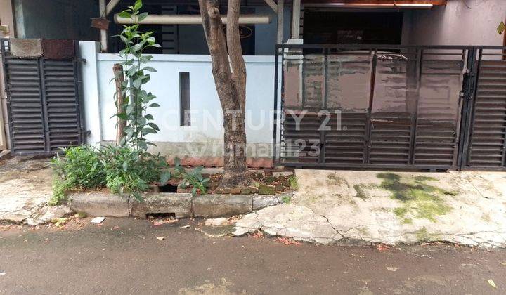 Di Jual Rumah Asri Dan Nyaman 2 Lantai PHR, Bekasi  1