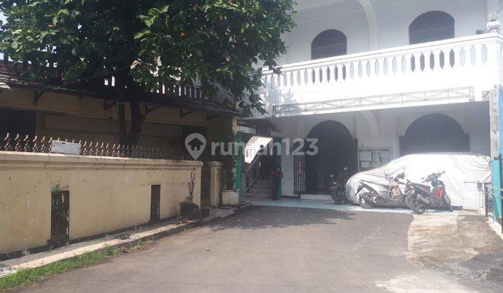Rumah di Halim Kampung Makasar Jakarta Timur  5