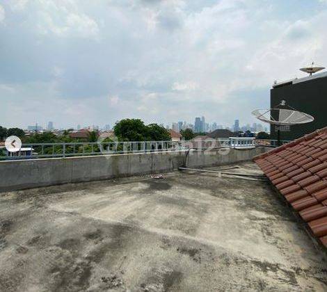 Rumah Mewah di Perumahan Bukit Duri Permai Jakarta Timur