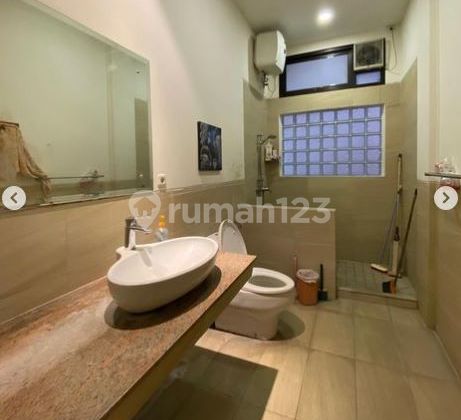 Rumah Mewah di Perumahan Bukit Duri Permai Jakarta Timur