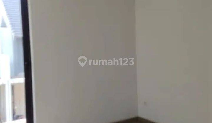 Di Jual Cepat Rumah 2 Lantai di Wisteria Metland, Cakung, Jakarta Timur. 2