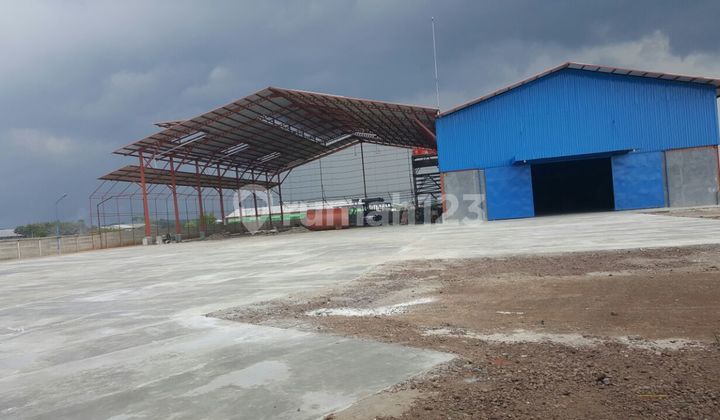 Pabrik, di Kawasan Industri Kanci , Cirebon, Jawa Barat
