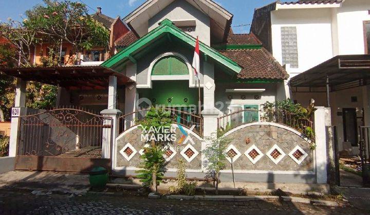 V005 Dijual Rumah Cantik di Riverside, Blimbing, Malang 2