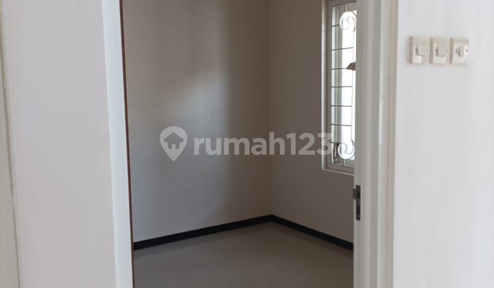 C097 Rumah Dijual Murah di Debanna Residence, Karangploso, Malang 10
