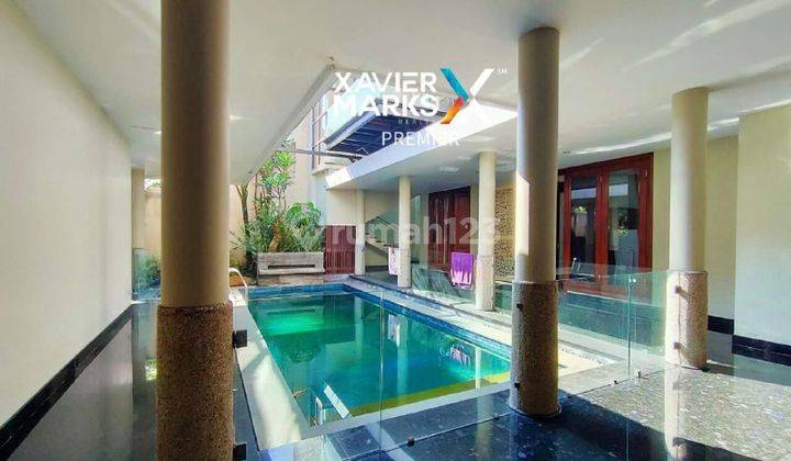 D087 Dijual Rumah Mewah Tropical Modern di Boulevard Ijen Nirwana Dekat Pusat Kota Malang 11