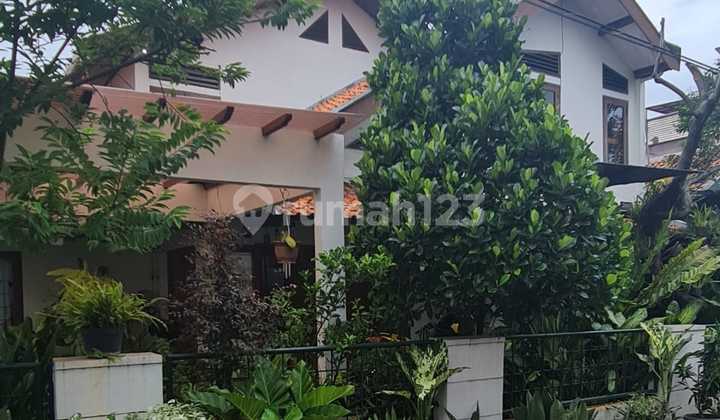 Rumah 2 Lantai Dalam Perumahan Asri & Nyaman Di Pondok Aren Tangerang Selatan.