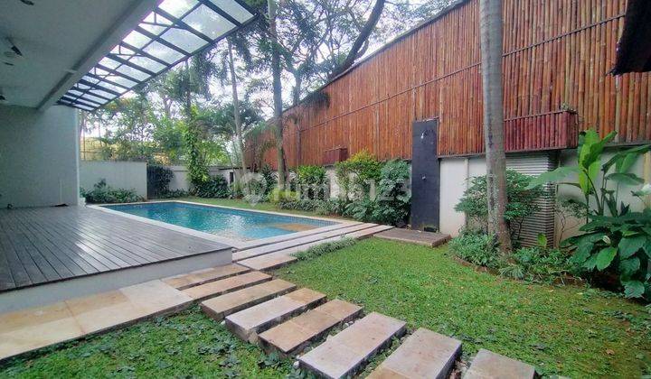 Rumah Lux Dengan Pool Di Area Terbaik Tb.simatupang Jakarta Selatan. 2