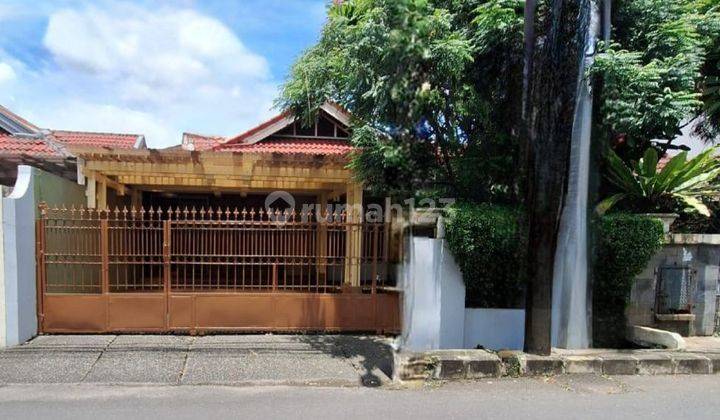 Rumah Asri Dalam Komplek Di Lebak Lestari Residence Jakarta Selatan. 1