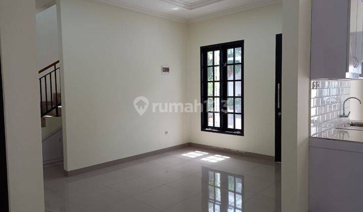 Rumah Minimalis Dalam Cluster Tenang Dan Nyaman Di Lebak Bulus Jakarta Selatan. 2