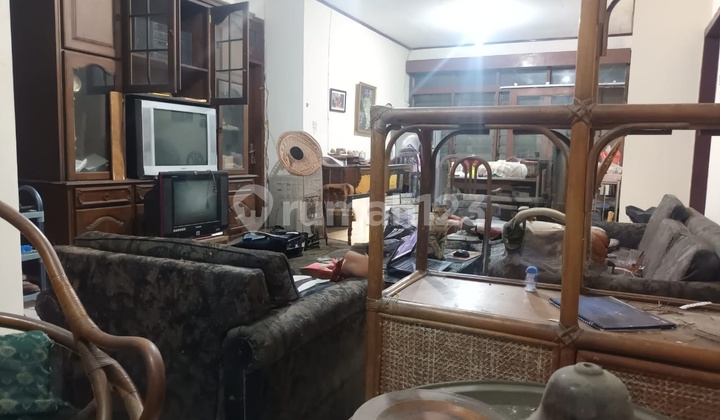 Jarang Ada Rumah Harga Dibawah NJOP Lokasi Strategis di Pondok Indah Jakarta Selatan.