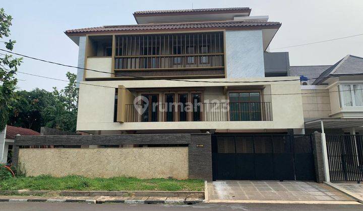 Rumah Siap Huni Semi Furnished Posisi Hook Dalam Perumahan Di Meruya Jakarta Barat 1