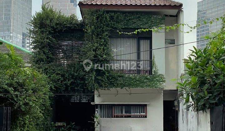 Rumah Siap Huni Area Prime Yusuf Adiwinata Menteng Jakarta Pusat. 1