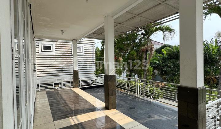 Land for Sale with Building Bonus in Prime Area Jagakarsa, South Jakarta. 2