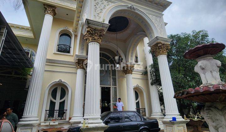 Murah Rumah Mewah Dengan Pool Dalam Kompleks Di Cinere Depok. 1