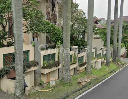 Rumah Siap Huni Dengan Pool Dalam Perumahan Yang Nyaman & Aman Di Puri Cinere. 2