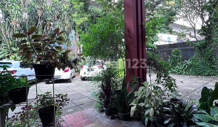 A House Suitable for Residence or Business Space, Strategically Located on Fatmawati Raya Street, South Jakarta. 2