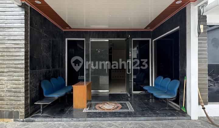 Ruang Usaha Di Komersil Area Kebayoran Baru Jakarta Selatan.