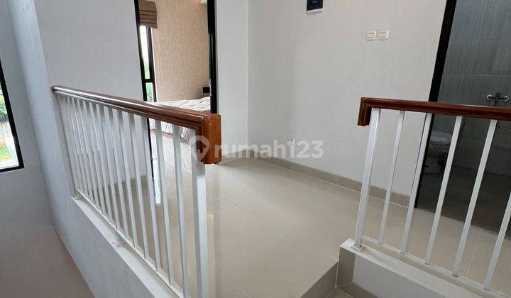 Rumah modern 2 lantai dekat dengan sarana pendidikan di sawangan 2